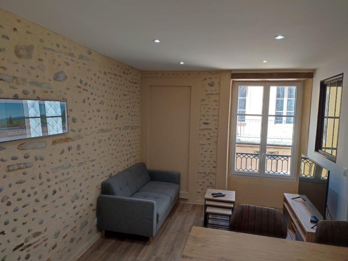 Studio De Charme En Pierres - Hyper Centre Apartment Pau Luaran gambar